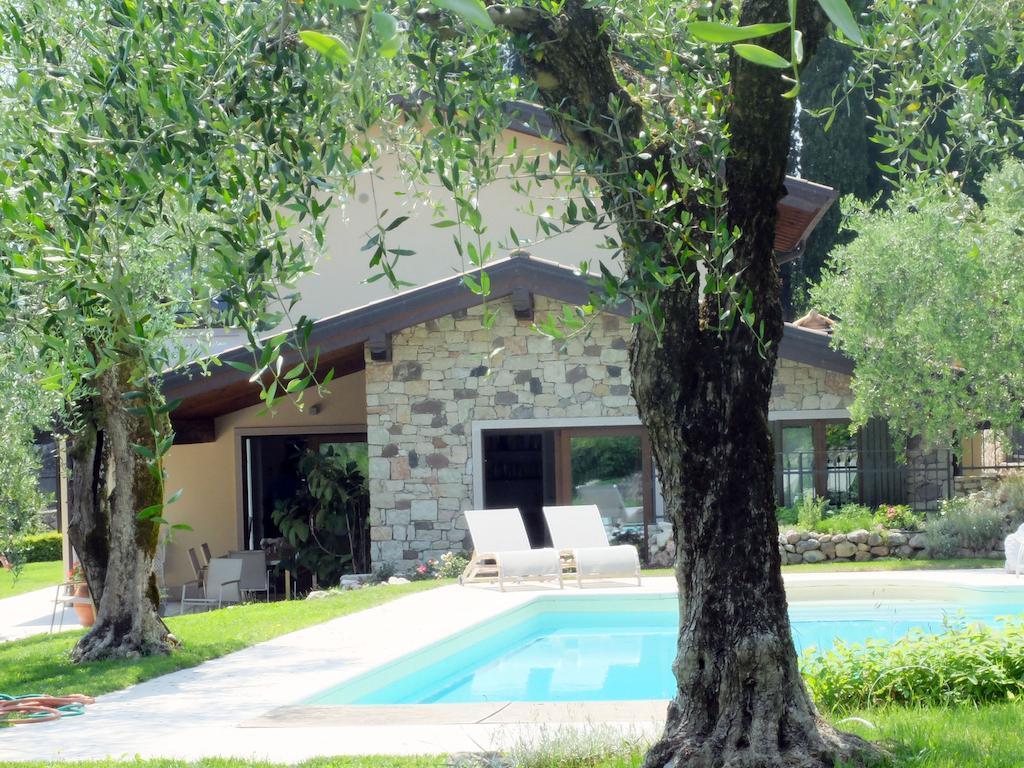 Garda & Golf Bed & Breakfast คาปริโน เวโรเนเซ ภายนอก รูปภาพ